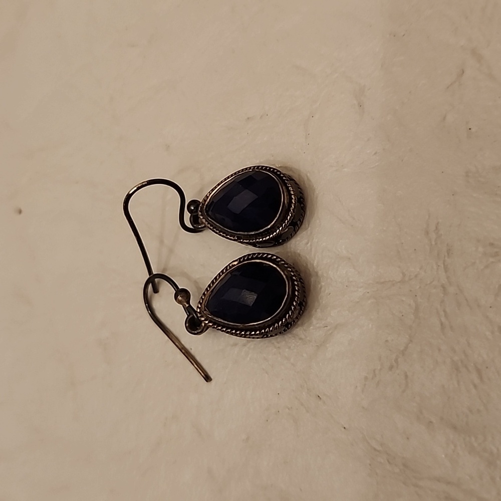 Darker blue stone, silver